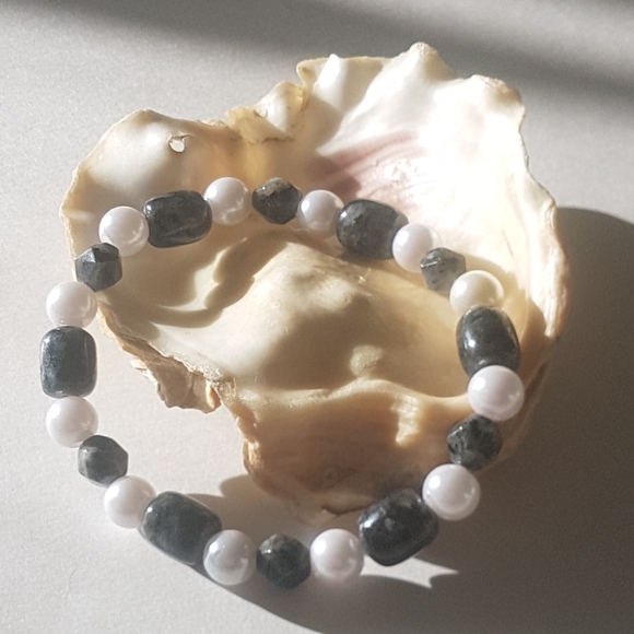 ⚪ Larvikite Pearl Bracelet - Picture 2 of 8